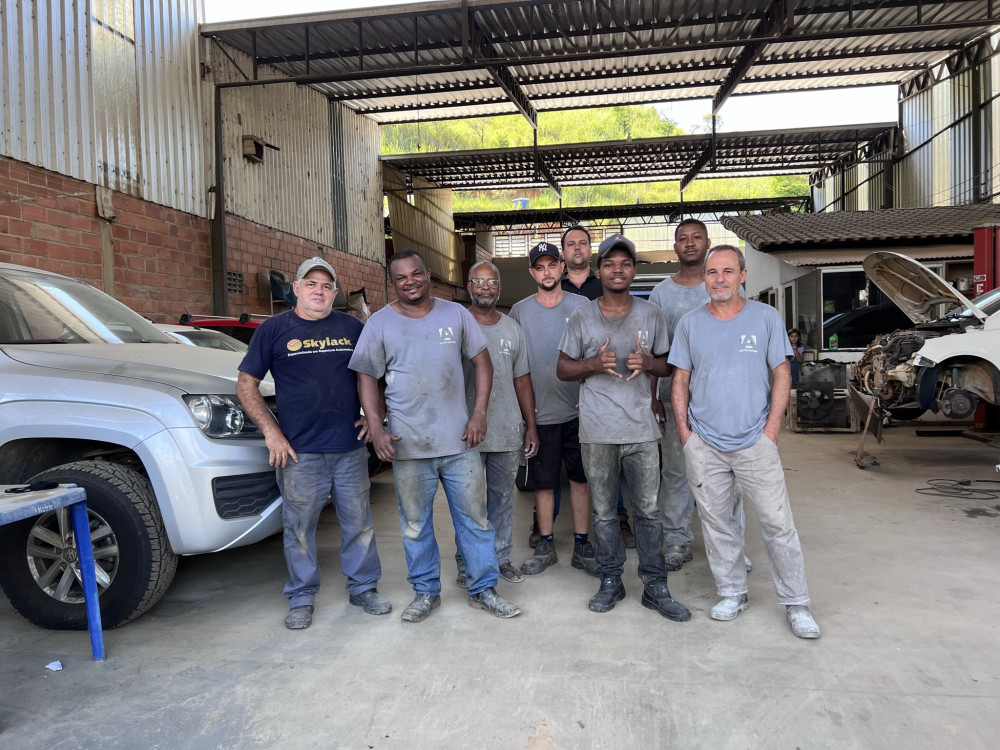 Profissionais competentes, excelência nos serviços e cumprimento de prazos deram a Oficina Auto Reparo o credenciamento do maior número de seguradoras e satisfação dos clientes