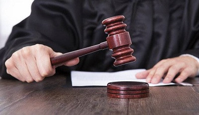 BATEU O MARTELO DE NOVO: JUSTIÇA DE ALÉM PARAÍBA MANTEM O DECRETO MUNICIPAL, APONTA INDICIOS DE GRAVES IRREGULARIDADES E O HOSPITAL SEGUE SOB O COMANDO DA PREFEITURA.