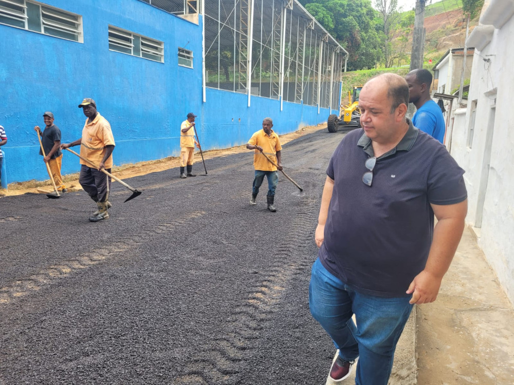 Chegou o asfalto na Rua General Fonseca Ramos, Bairro da Saúde