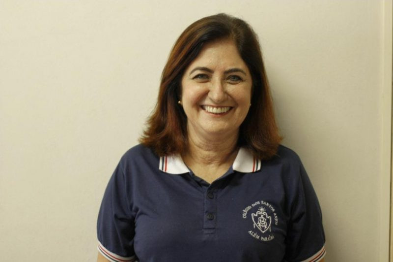 Diretora dos Santos Anjos, Professora Cláudia Amaral se aposenta após 20 anos à frente da Instituição. Aposentadoria merecida porém muito lamentada.