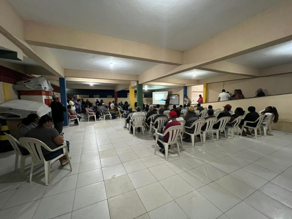 Moradores compareceram na reunião para regularização dos terrenos e se mostraram confiantes