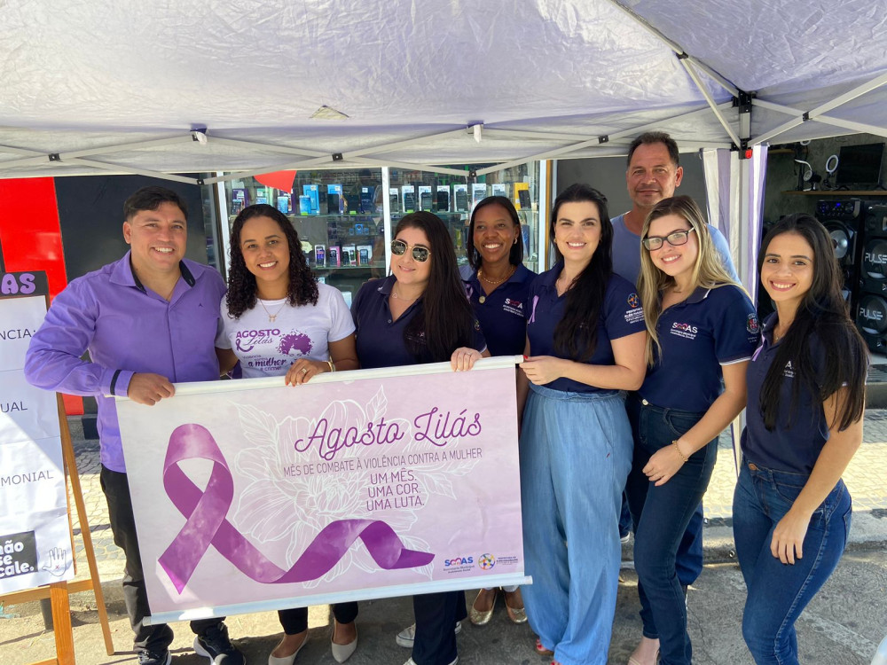 AGOSTO LILÁS: Secretaria de Assistência Social realiza ação no centro da cidade em favor do combate a violência contra a mulher