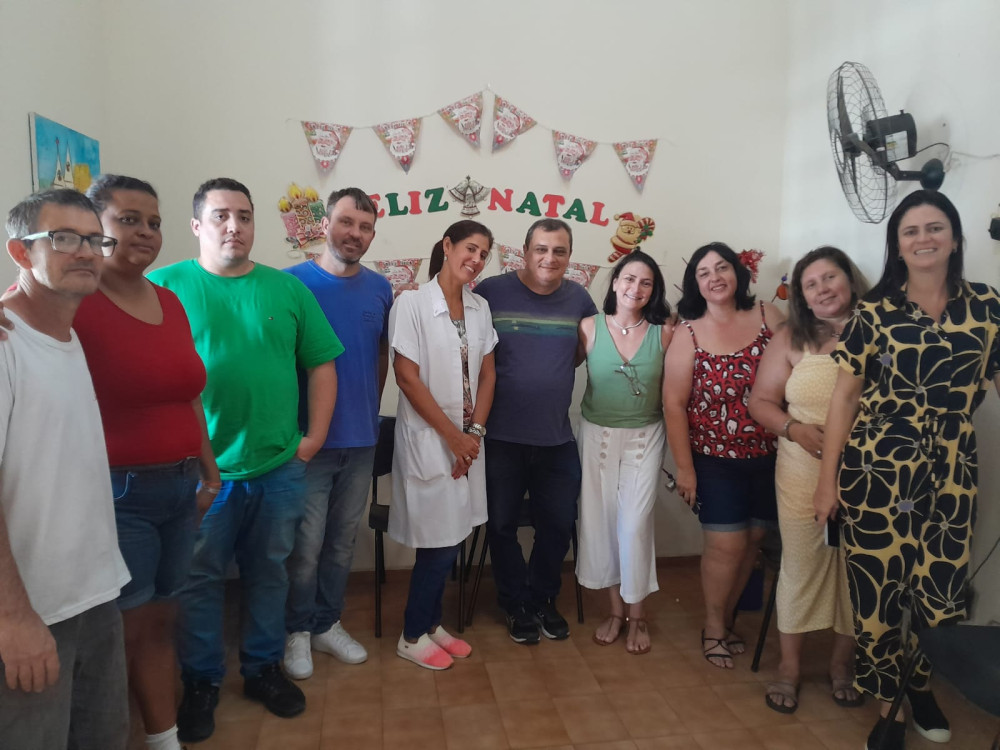 Secretaria de Saúde realizou tradicional almoço de Natal com os usuários do CAPS e equipe