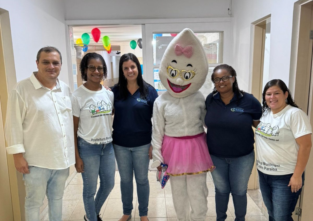 Secretária de Saúde realizou desde 8 da manhã mais um Dia D da Vacinação contra gripe. Secretário esteve nas Unidades