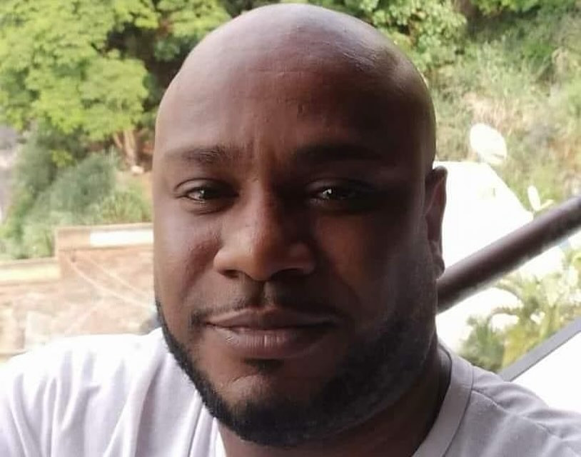 Enlutados, centenas compareceram ao velório de Ronaldo 