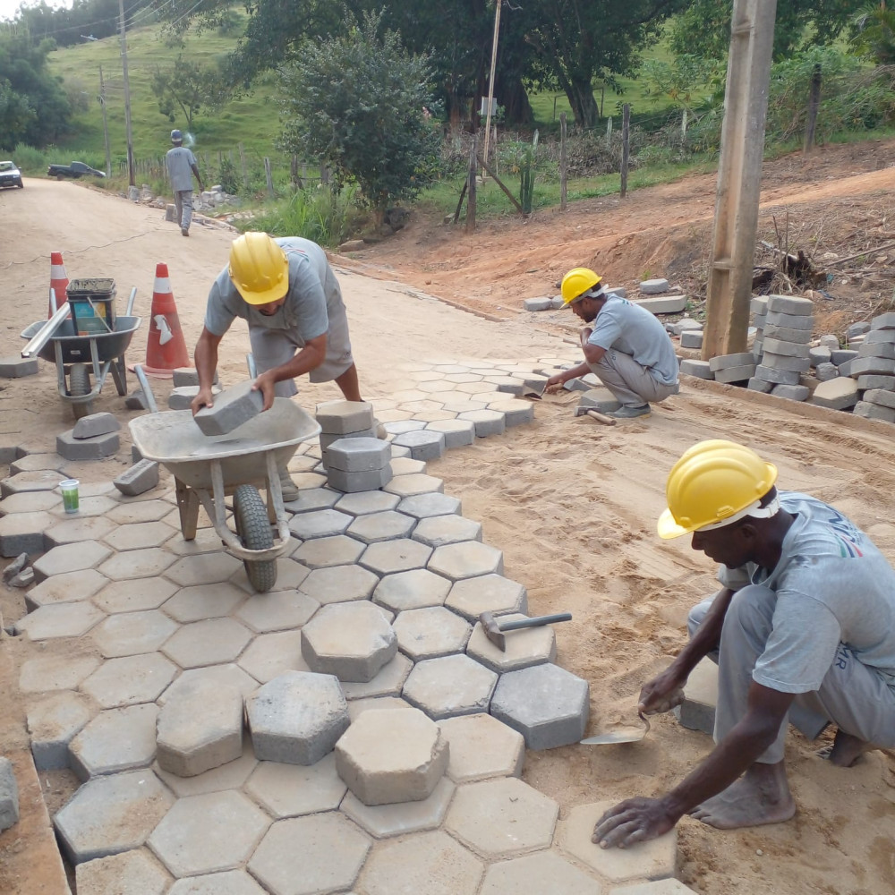 Calçamento no Aterrado entra em sua última fase. Mais qualidade de vida para os moradores