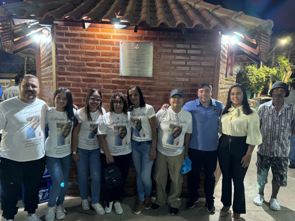 Com grande público, Prefeitura inaugurou a Praça Wellington Geraldo, no Jardim Paraíso