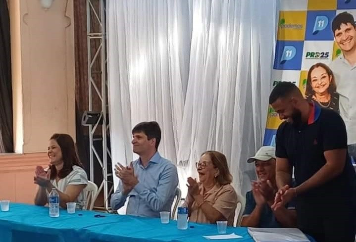 Dr. Paulo e Guará realizaram convenção no domingo (21) e oficializaram suas candidaturas a Prefeito e Vice Prefeito de Além Paraíba