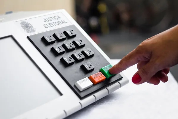 Maioria dos Partidos já realizou convenções. Serão 5 os candidatos a Prefeito de Além Paraíba.