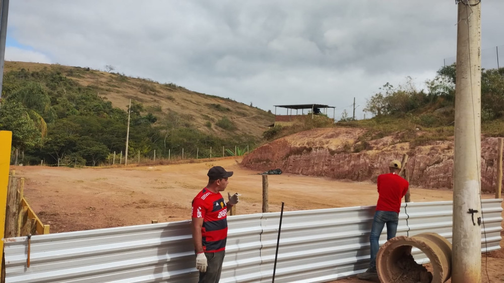 Começa a obra da construção da quadra do Campo Alegre