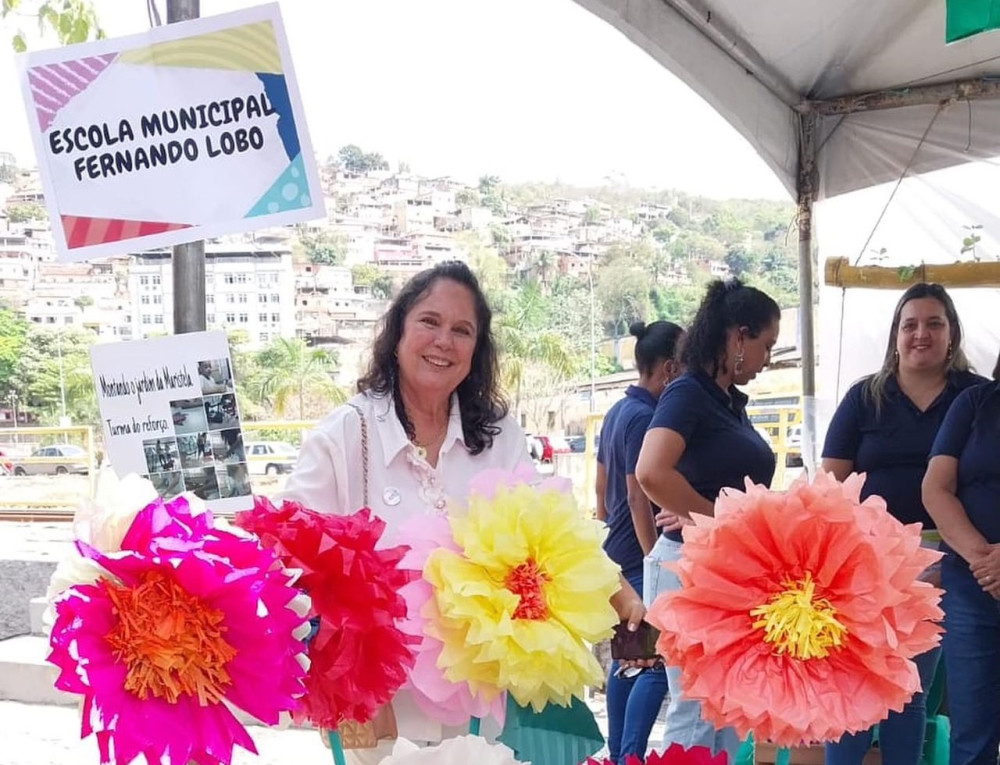 11ª Feira Literária de Além Paraíba: Celebrando a Leitura e a Educação. Feira homenageou a Professora e Escritora Maristela Paredes