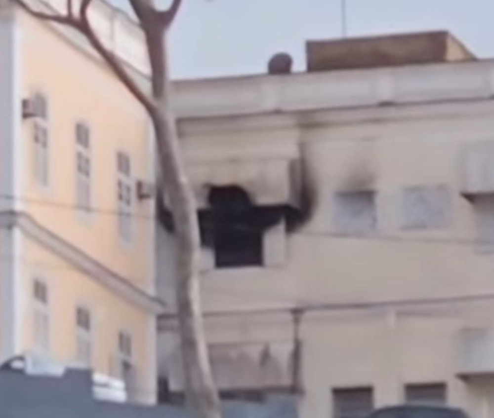 Incêndio em quarto do Hospital causado segundo informações por ventilador de teto foi controlado durante a madrugada mas causou danos isolados. Interventora afirma que perícia esteve no local e laudo deverá ser conhecido em 30 dias.