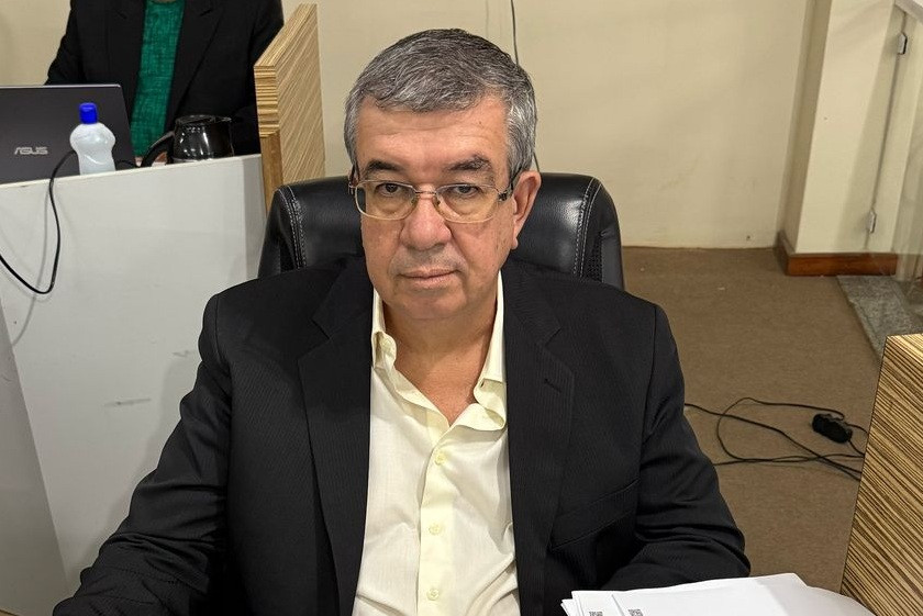 Grande ideia? Redes Sociais fervem com a notícia de que o Vereador Oberdam quer aumentar o tamanho do Presídio de Além Paraíba.