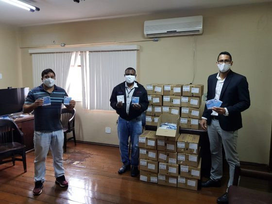 Prefeitura Municipal de Além Paraíba recebe do Grupo Bahamas a doação de 5 mil máscaras de proteção