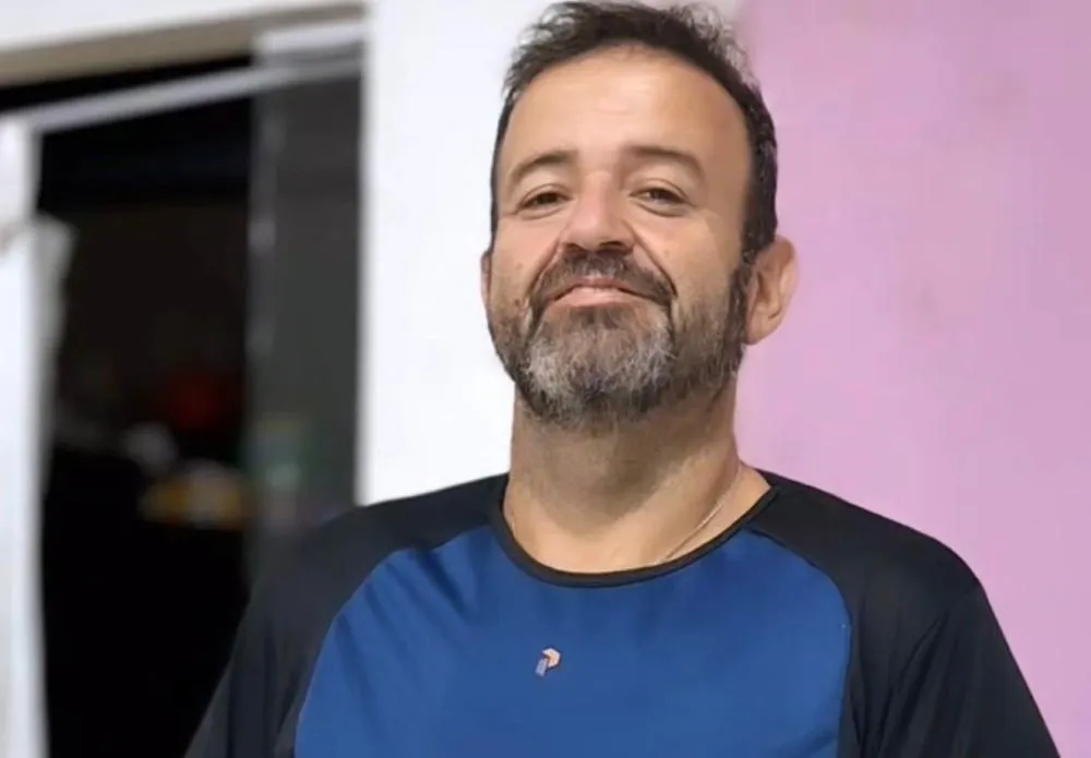 EDUARDO PEREIRA DA SILVA, O “FIOTE” — TALENTO, EXPERIÊNCIA E RESPEITO QUE ILUMINAM O TRABALHO AUTOMOTIVO EM ALÉM PARAÍBA