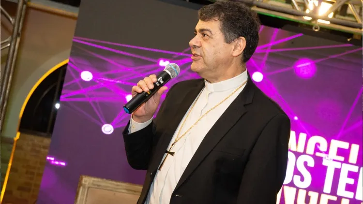 DOM EDSON JOSÉ ORIOLO DOS SANTOS: UM MARCO NA HISTÓRIA DA DIOCESE DE LEOPOLDINA
