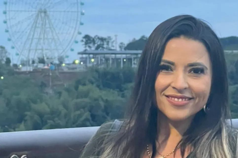 JULIANA GOMES DE MORAIS REFERÊNCIA EM DEDICAÇÃO E EXCELÊNCIA NO SERVIÇO SOCIAL