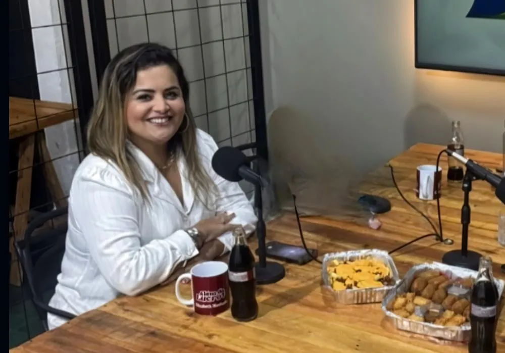 ELISABETH MACHADO É REFERÊNCIA NO COMBATE A GOLPES FINANCEIROS E EXEMPLO DE MULHER EMPREENDEDORA