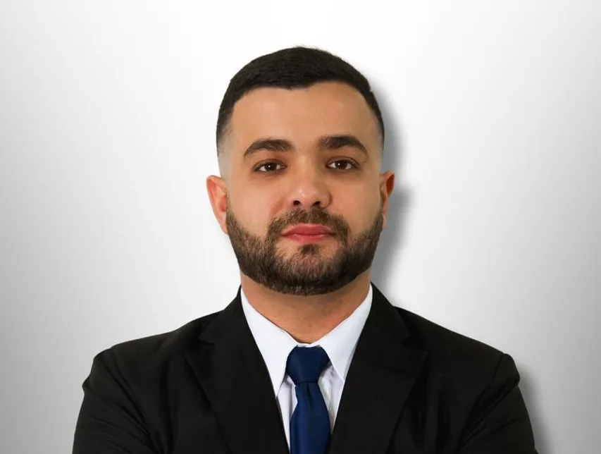 ASSESSOR NOTA 10: A GAZETA ANUNCIA O PRIMEIRO PREMIADO QUE É O ASSESSOR DA VEREADORA DÉBORA MADALENA