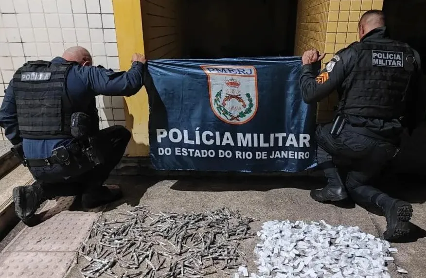 IDOSA É PRESA COM MAIS DE 700 PORÇÕES DE DROGAS EM ÔNIBUS INTERESTADUAL EM JAMAPARÁ