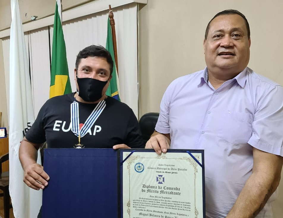 Prefeito Miguel se reuniu com o Presidente da Câmara que o entregou a Comenda do Mérito Mercadante