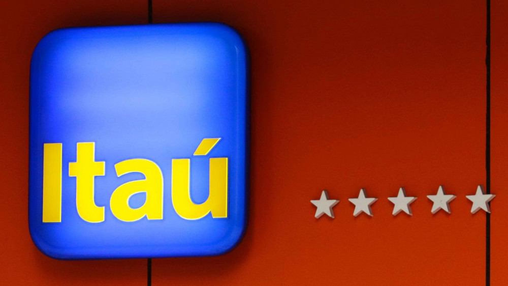 Banco Itaú seguirá fechado amanhã inclusive o caixa eletrônico. Prefeitura está avaliando aplicar multa e punições a instituição bancária