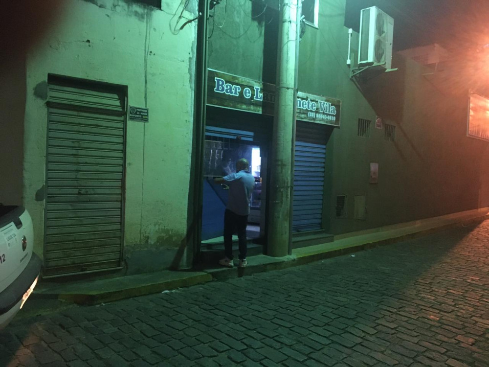 COVID-19: Fiscalização intensifica vistorias noturnas e determina fechamento de bares que insistem em permanecer aberto em desobediência ao Decreto