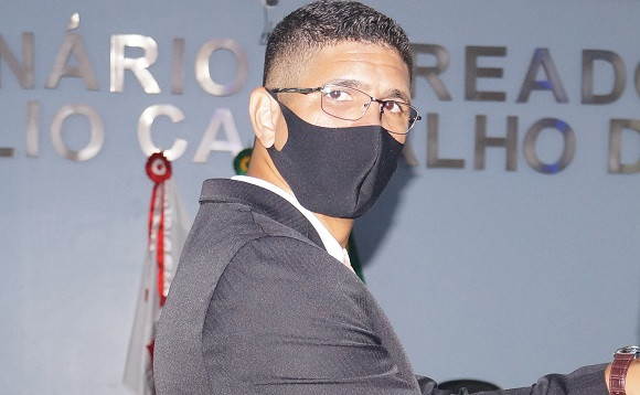 Possível surto de COVID na Câmara Municipal. Presidente e Vice estão no Hospital, Vereadora e funcionários isolados em casa