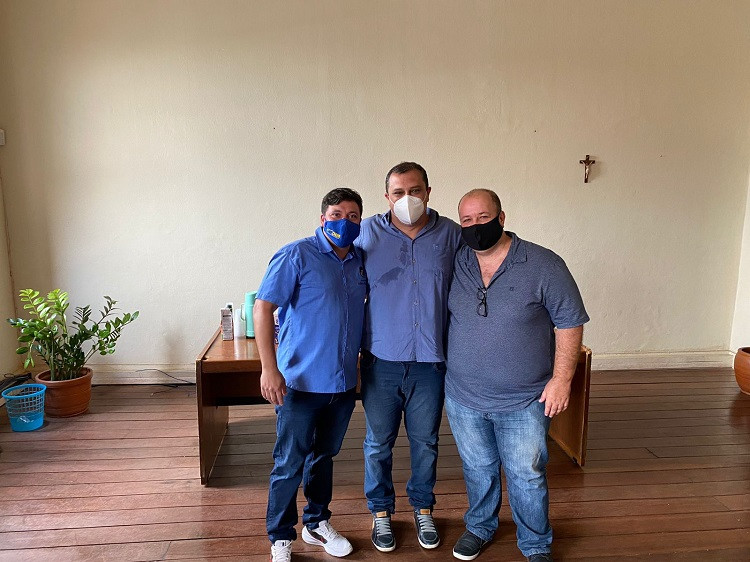Prefeito empossa o dentista Cláudio Klein como Secretário Municipal de Saúde